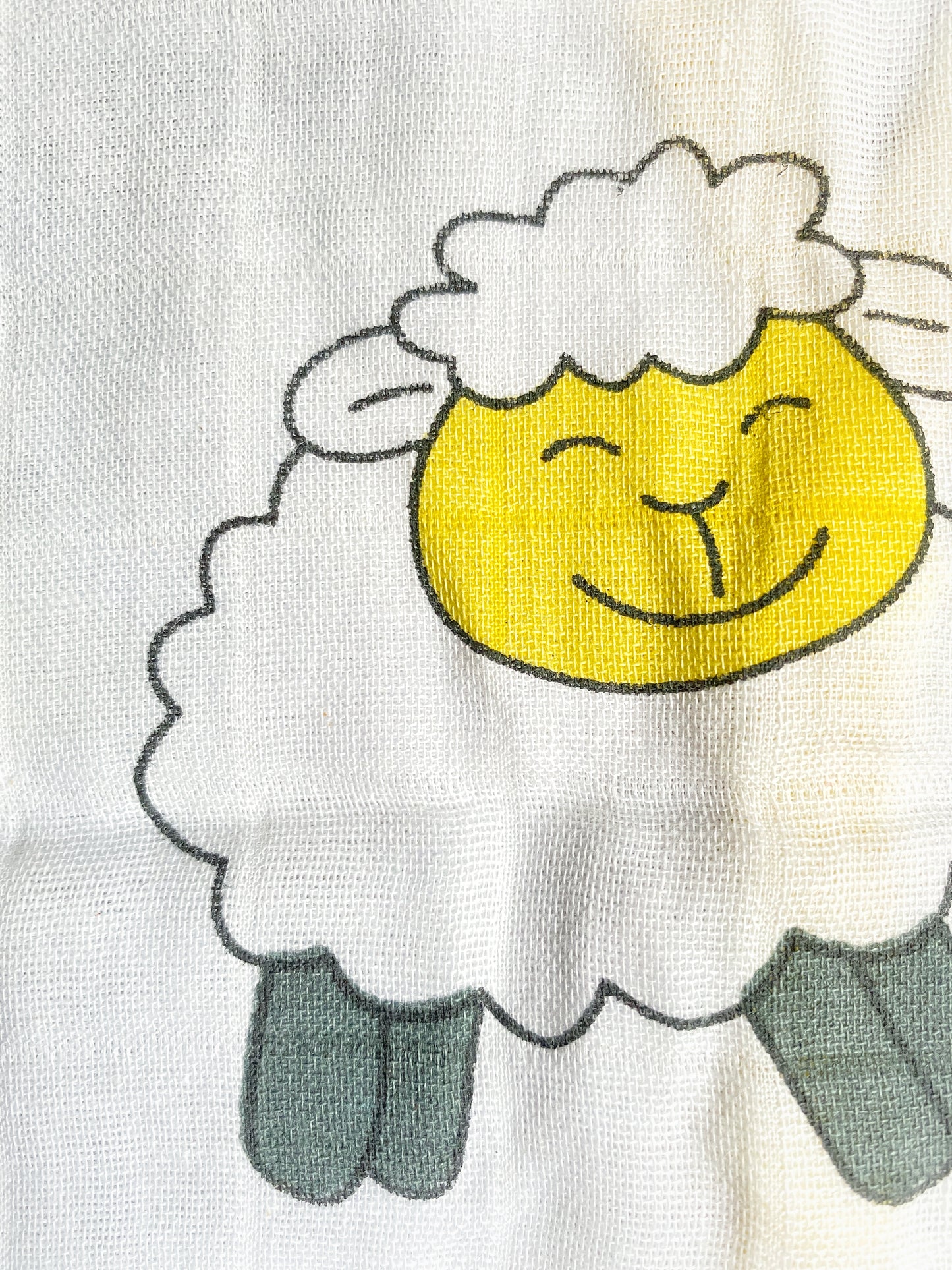 Button style jablas-Little Lamb